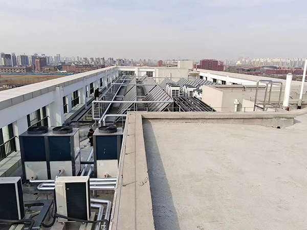 石家莊職業技術學院平板太陽能空氣能熱水工程