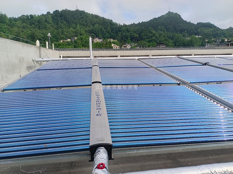 【圖片】幼兒園洗手用太陽(yáng)能熱水系統(tǒng)